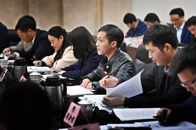 李微微寄语青年政协人:志存高远,脚踏实地,勇做